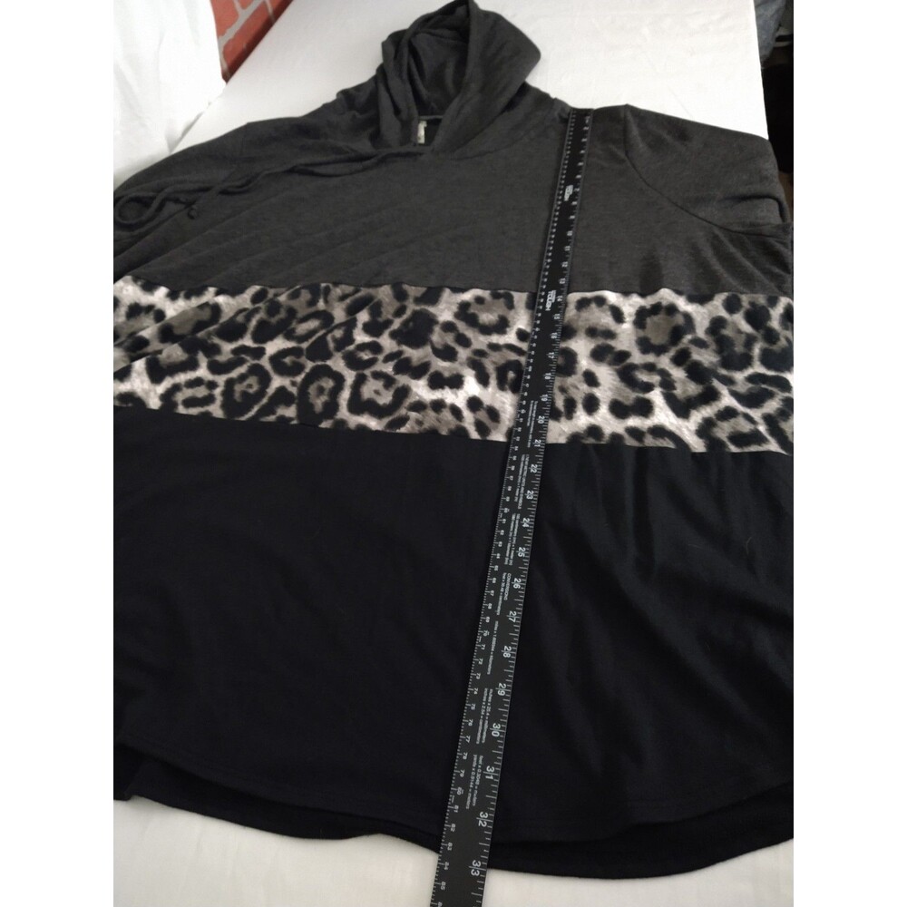Size 6XL Animal Print Color Block Hoodie Lightweight Black Gray Made in USA - Picture 3 of 8
